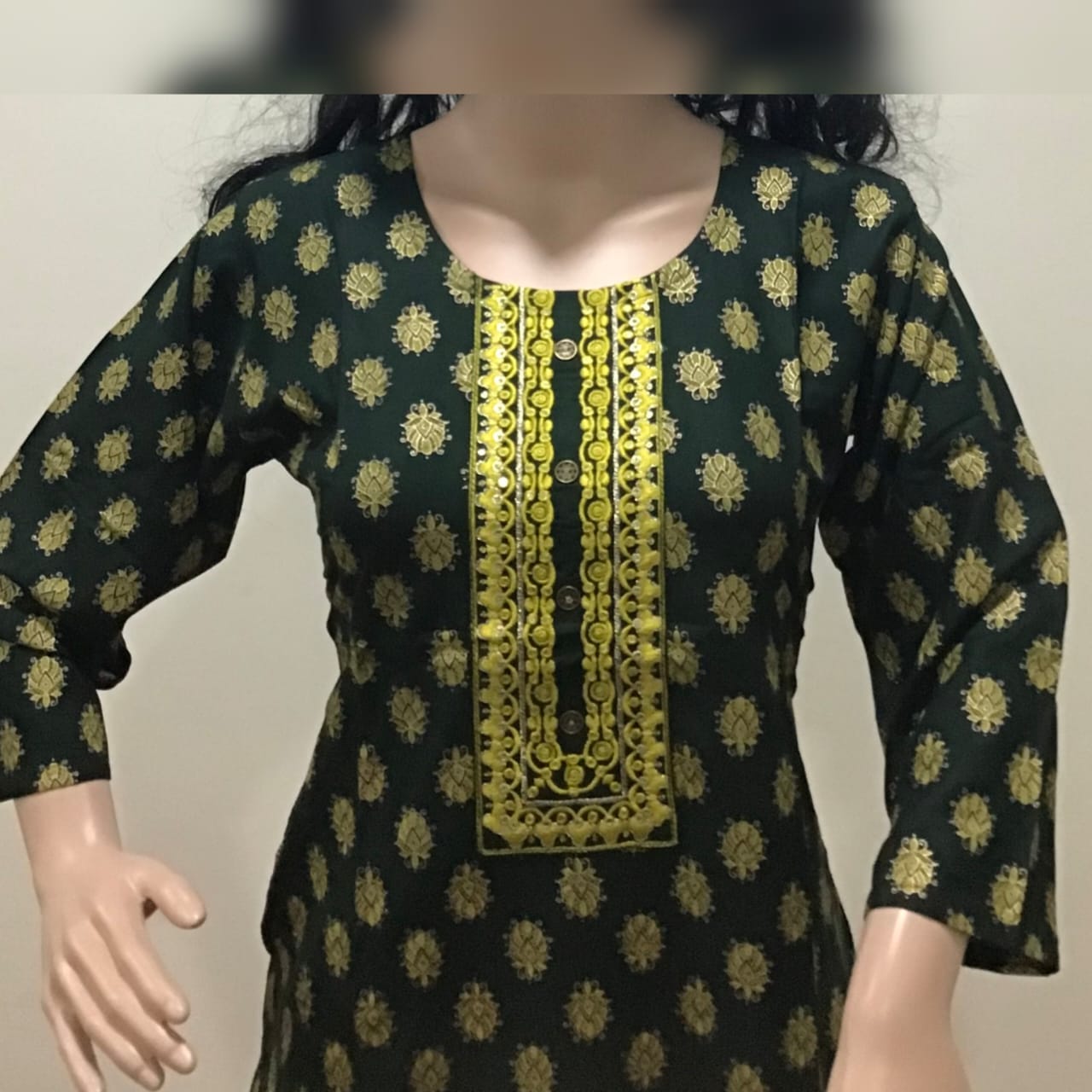REYAN KURTI